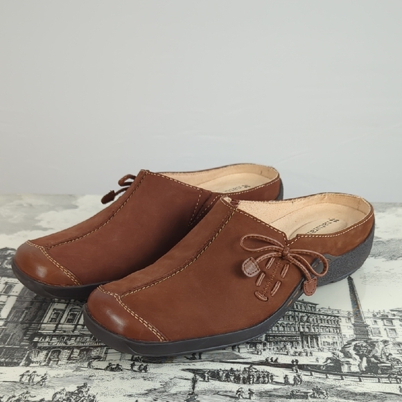 Naturalizer Brown Suede & Leather Comfort Mules | Slip-On Shoes | Size 6 - Picture 1 of 10
